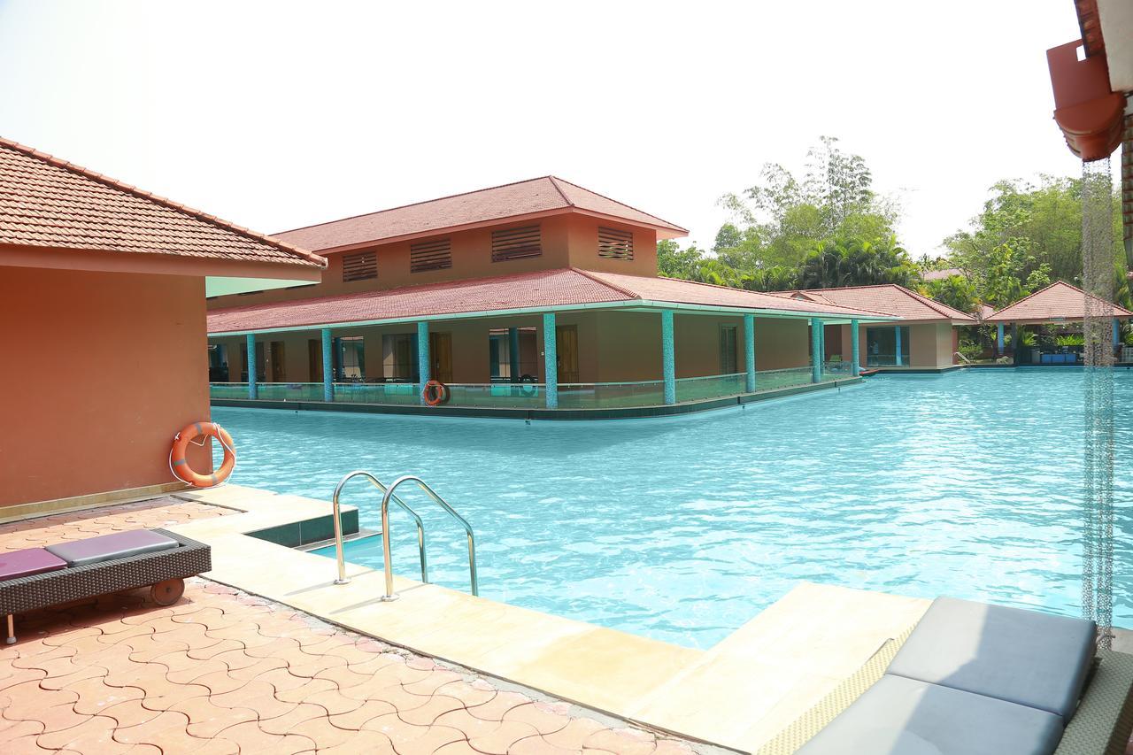 Saj Earth Resort & Convention Center , Kochi Nedumbassery Ngoại thất bức ảnh